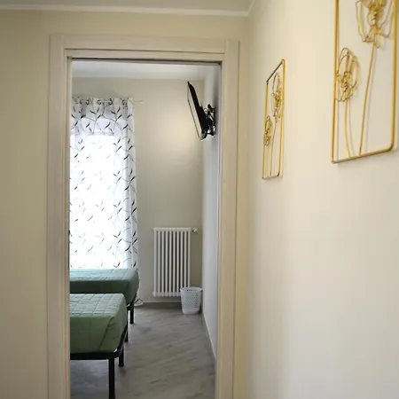 Green And Blue Apartment Rome Exterior photo